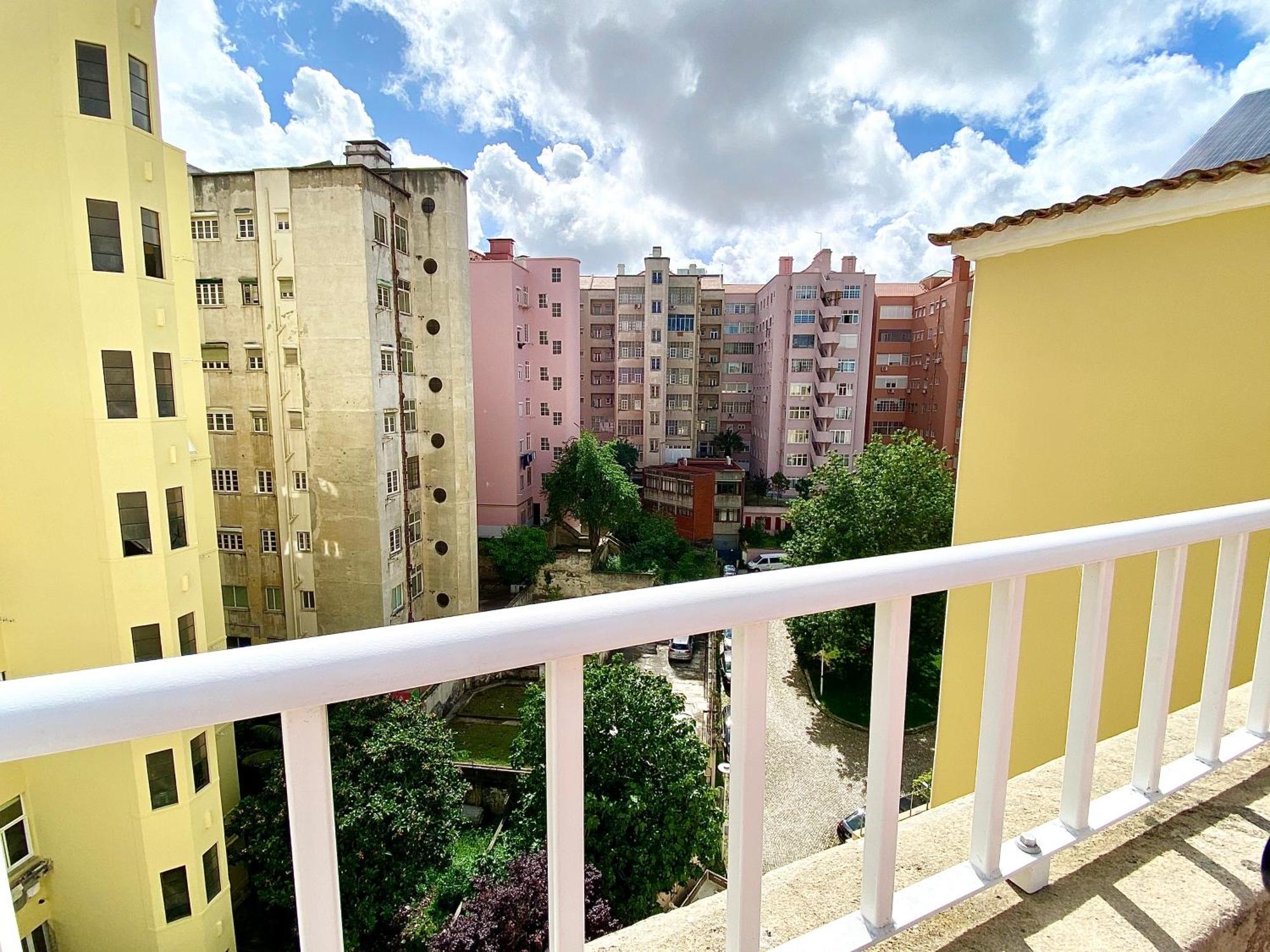 Apartamento Home Out Rooms & Apartments